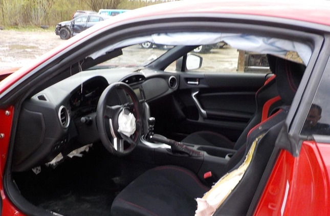 Toyota GT86 cena 32900 przebieg: 62491, rok produkcji 2015 z Maków Podhalański małe 407
